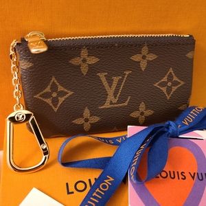 ✅NEW❗ Louis Vuitton key chain holder coin pouch LV